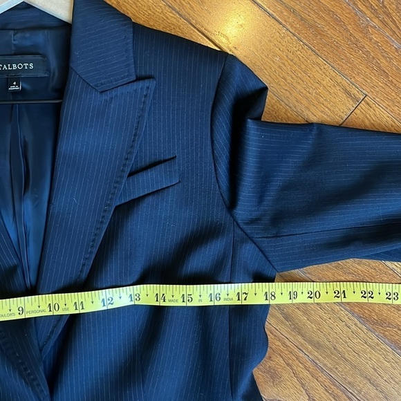 Talbots | Wool Blend One Button Pintripe Navy Blazer Sz 4 Suiting Office Career - Picture 7 of 10